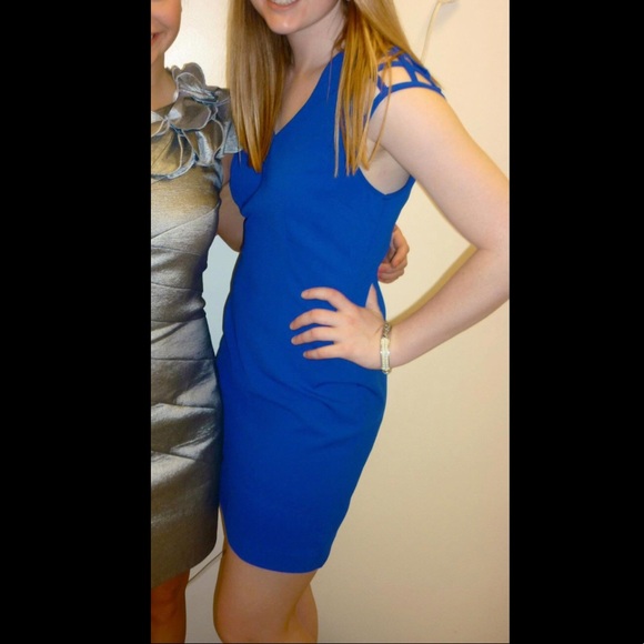 C. Luce royal blue box dress - Picture 5 of 5